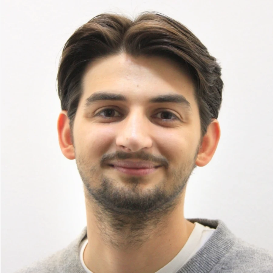 Dr. Luca Borrè